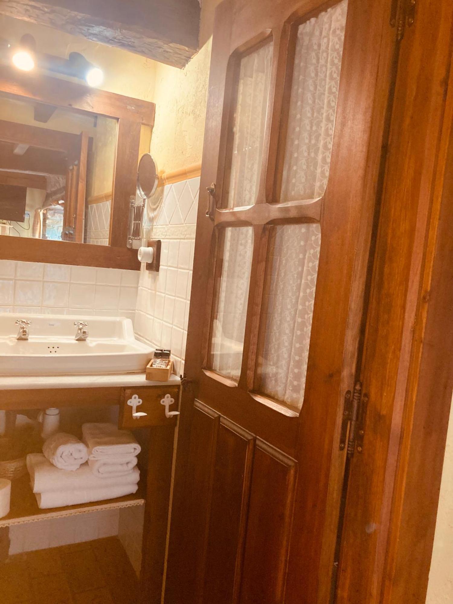 Posada La Trebede Perrozo Luaran gambar